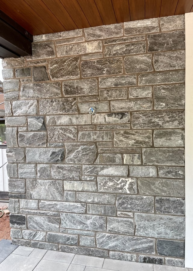 Detailed natural stone corners and architectural masonry by DinoMac Masonry